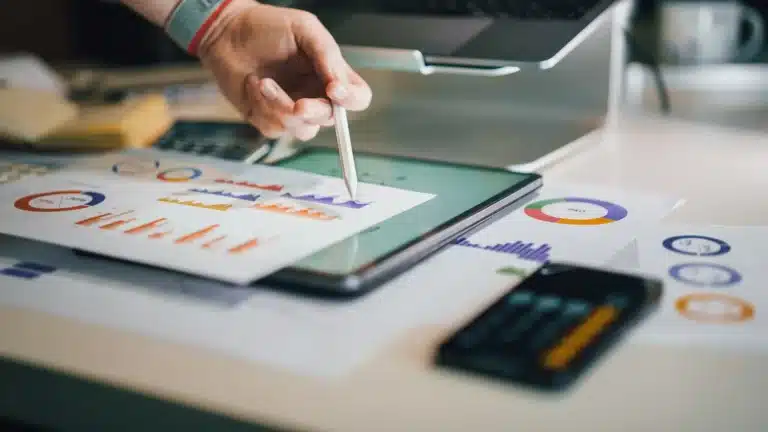 Maximize SMS Marketing ROI: Analyze and Measure Success